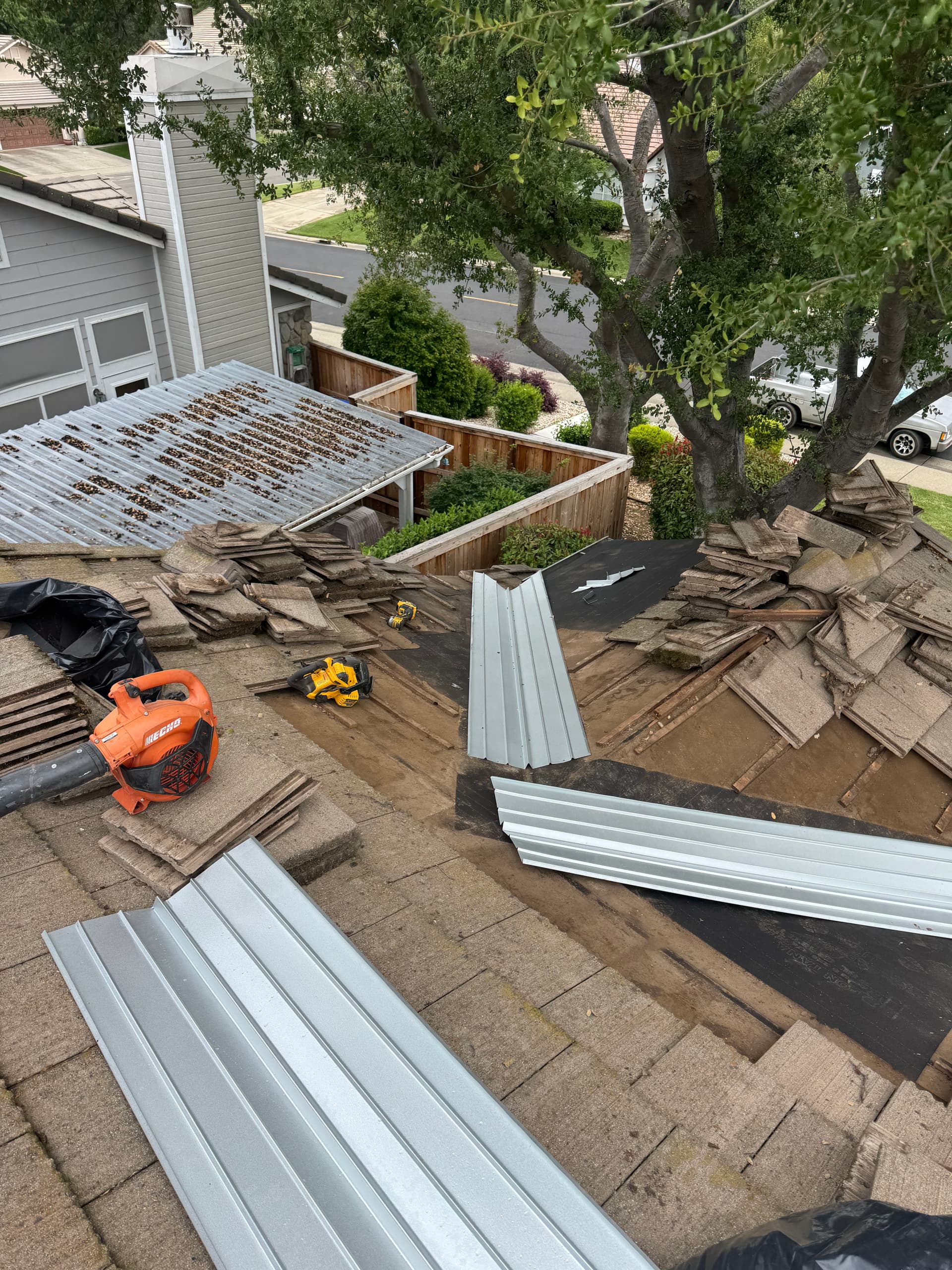 Gallery photos for Roof Tune-Up and 2-Year Certification Before Listing: Image #1