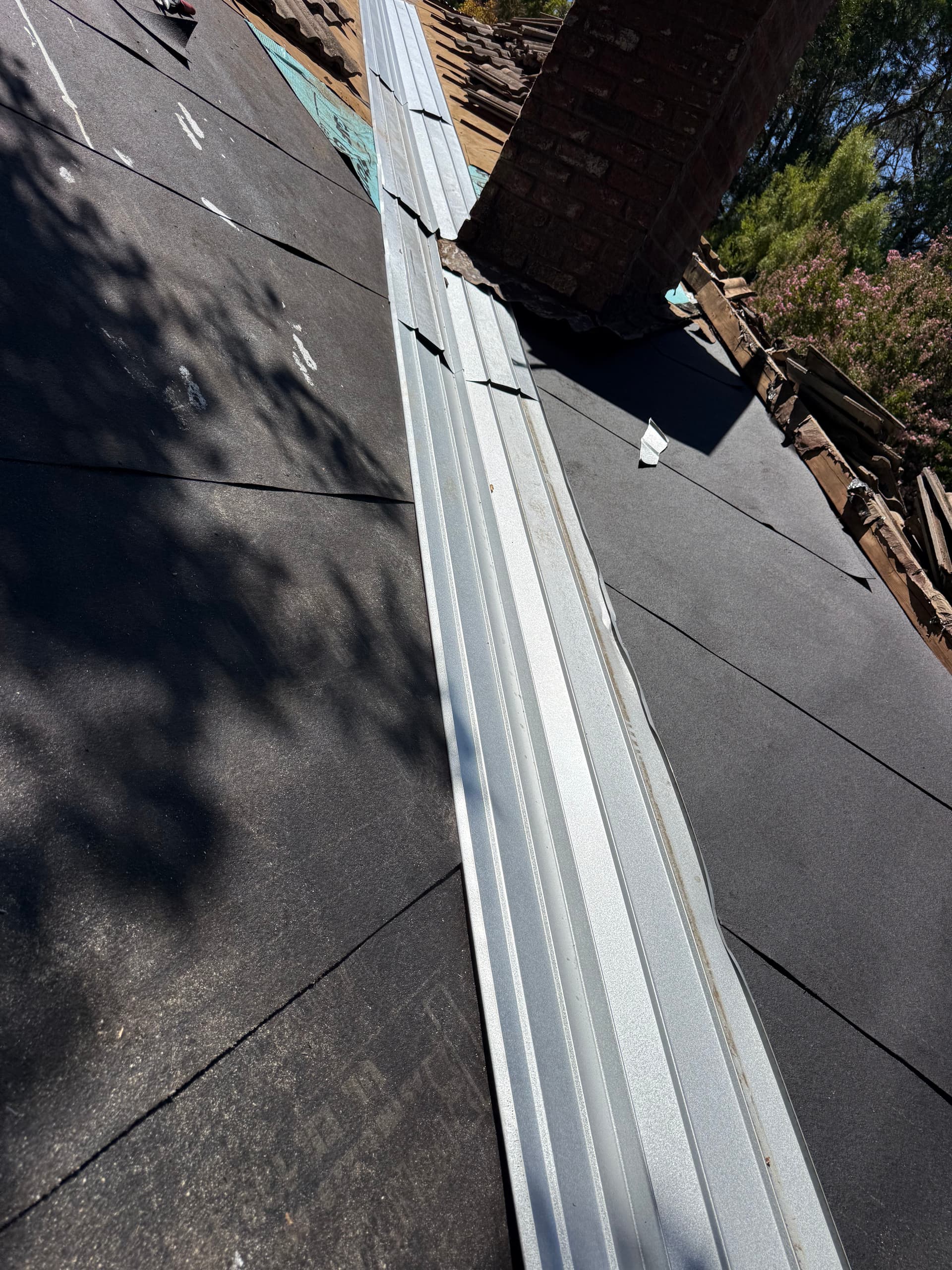 Gallery photos for Chimney Valley Roof Repair Done the Right Way: Image #4