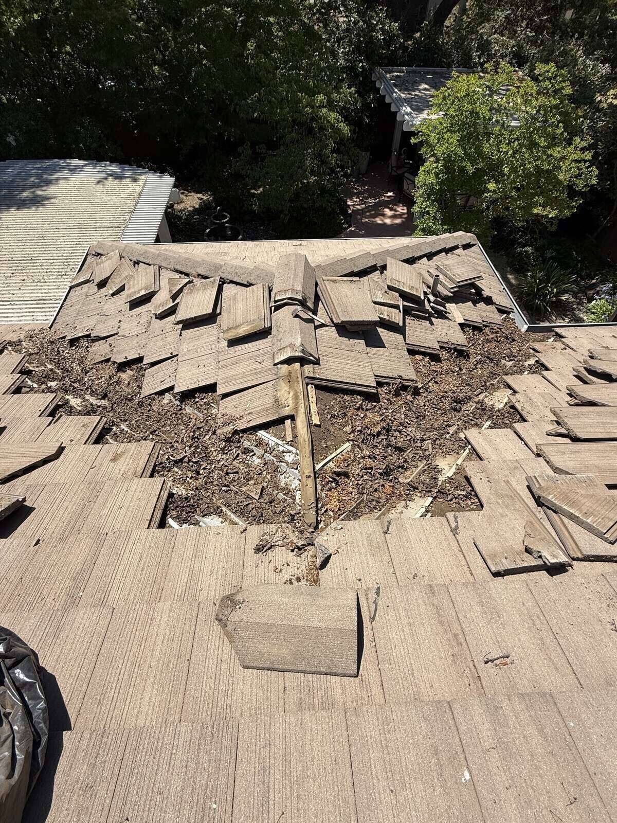 Roof repair project in Wilton, CA